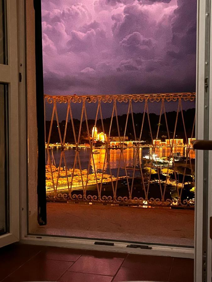 Апартаменты Casa Le Grazie Ле-Грацие Экстерьер фото